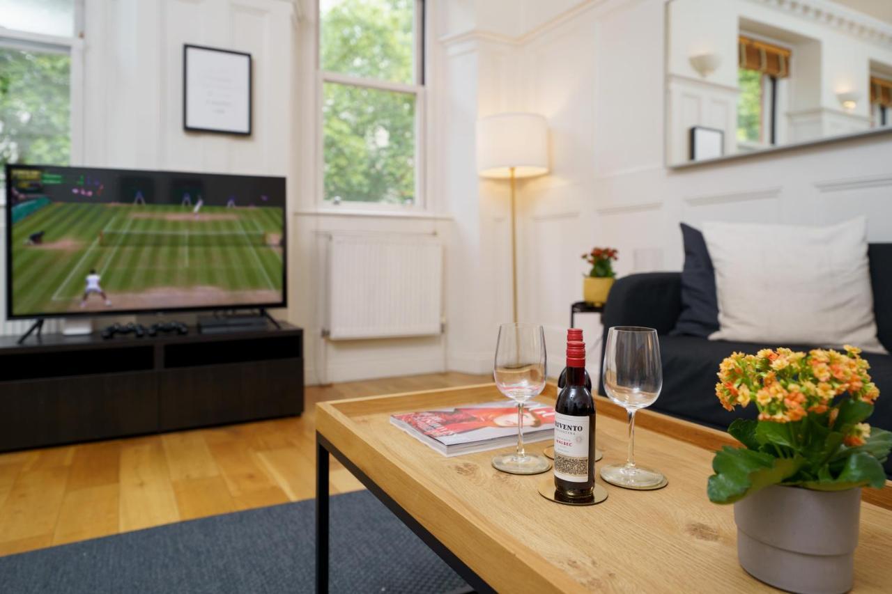 2 Bedr, 3 Beds, 1 Bath Thames, Trafalgar Sq London Luaran gambar