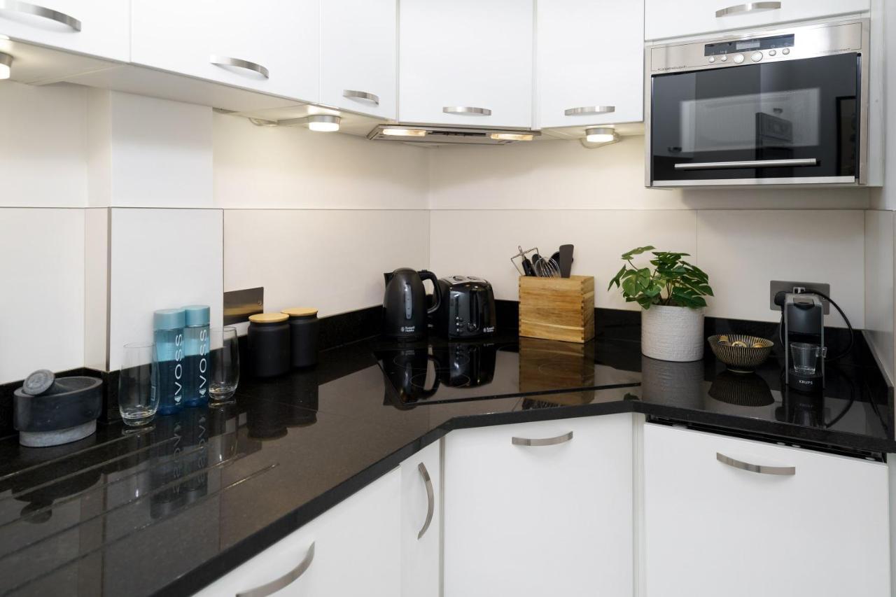 2 Bedr, 3 Beds, 1 Bath Thames, Trafalgar Sq London Luaran gambar