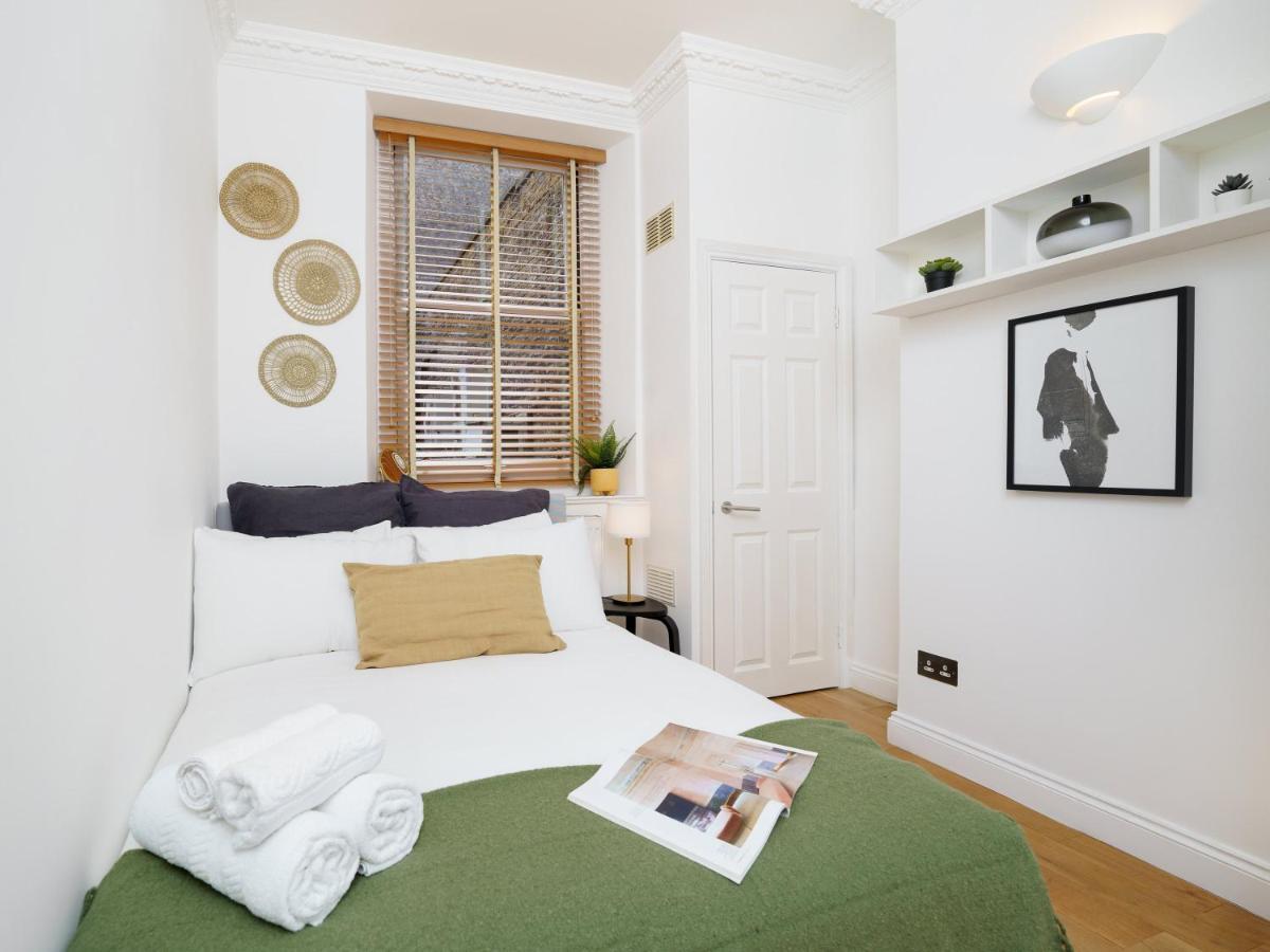 2 Bedr, 3 Beds, 1 Bath Thames, Trafalgar Sq London Luaran gambar
